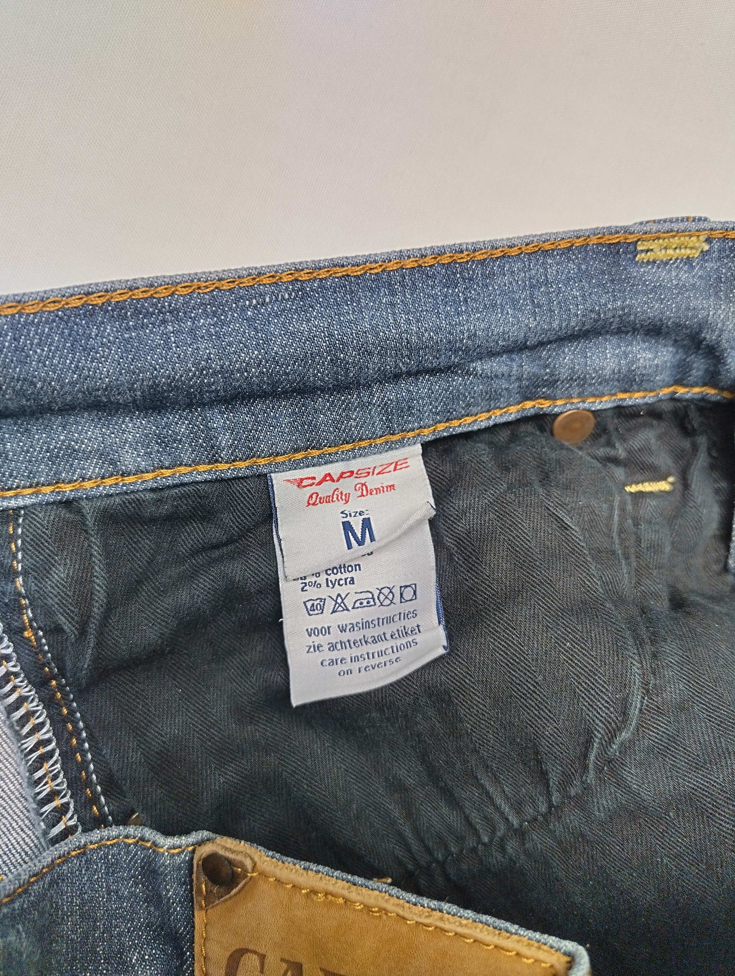 Interior label of denim skirt