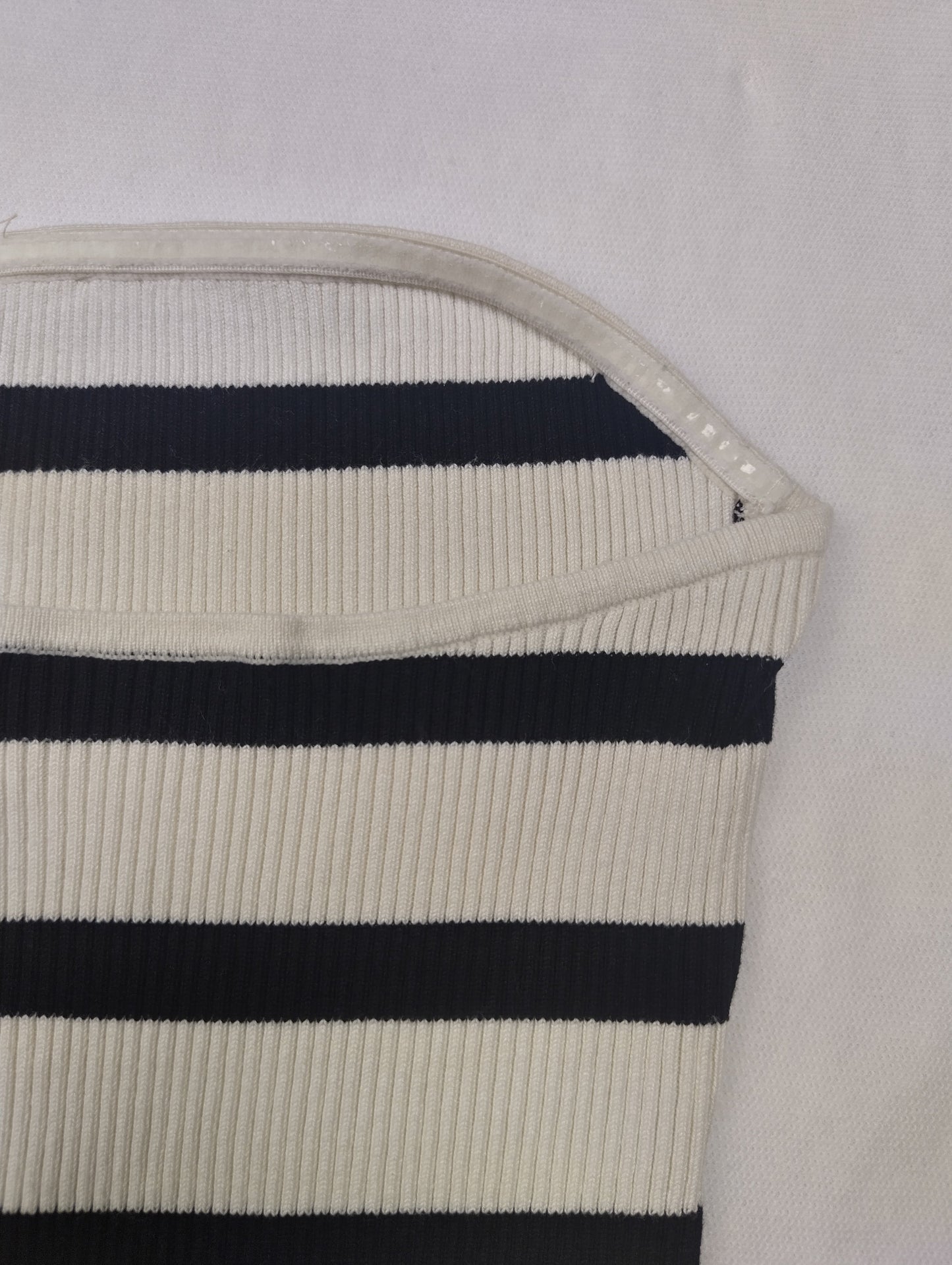 Detail of the dress's top area