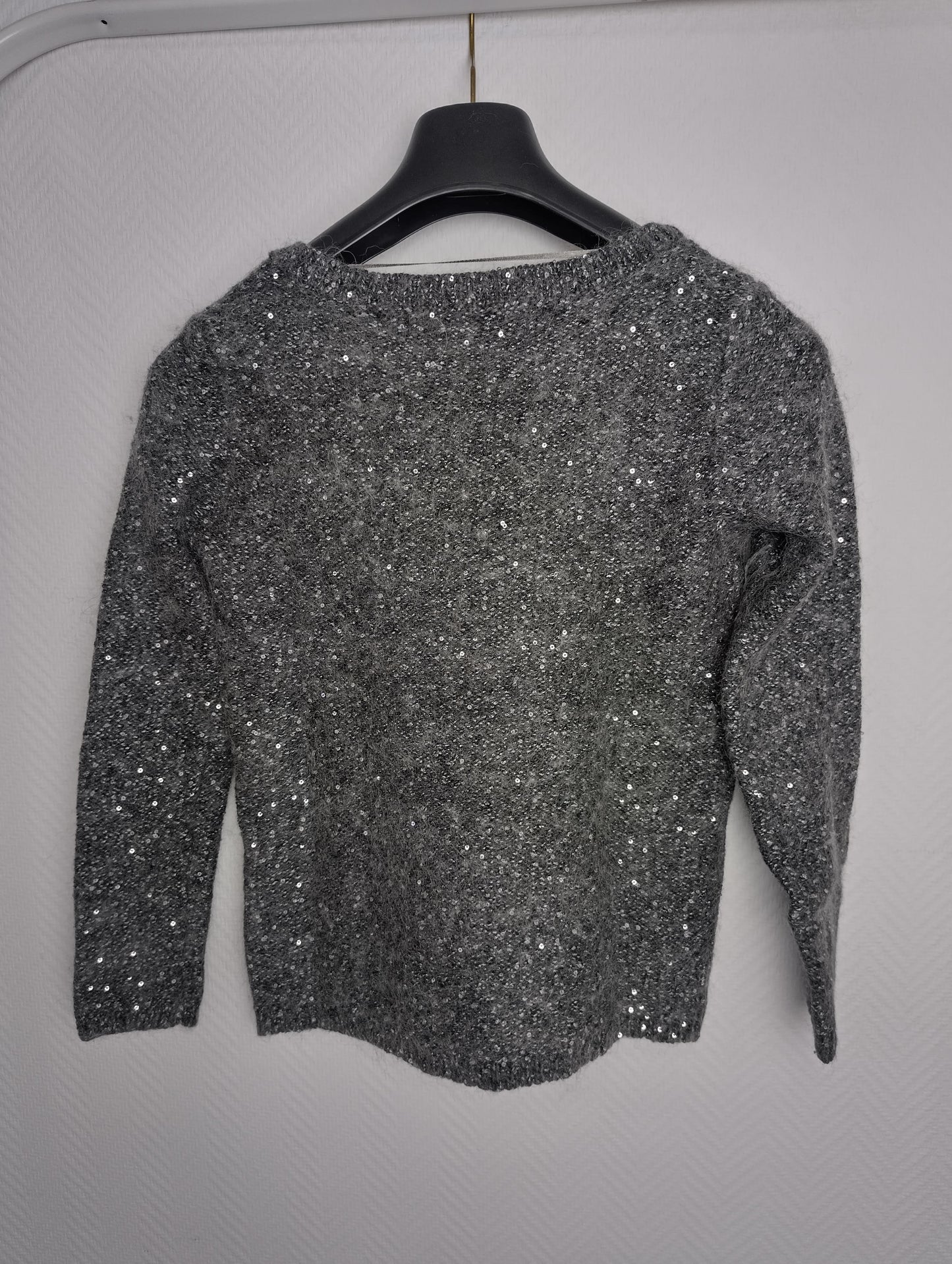 Back view of gray Zaraknit sweater