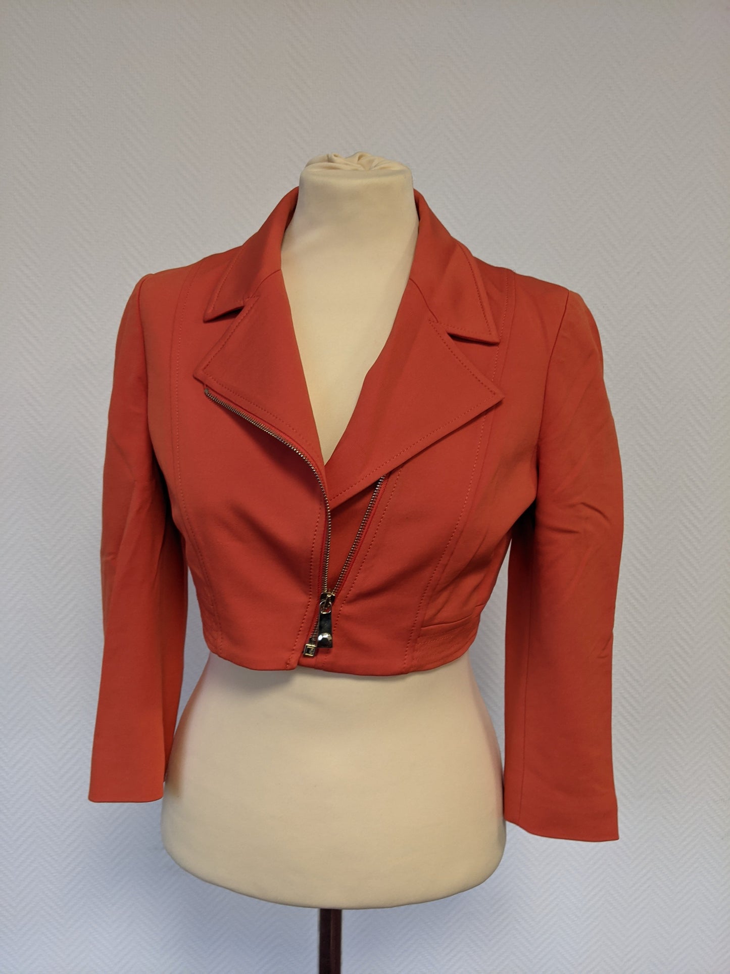 Trendy Cropped Jacket by PINKO
