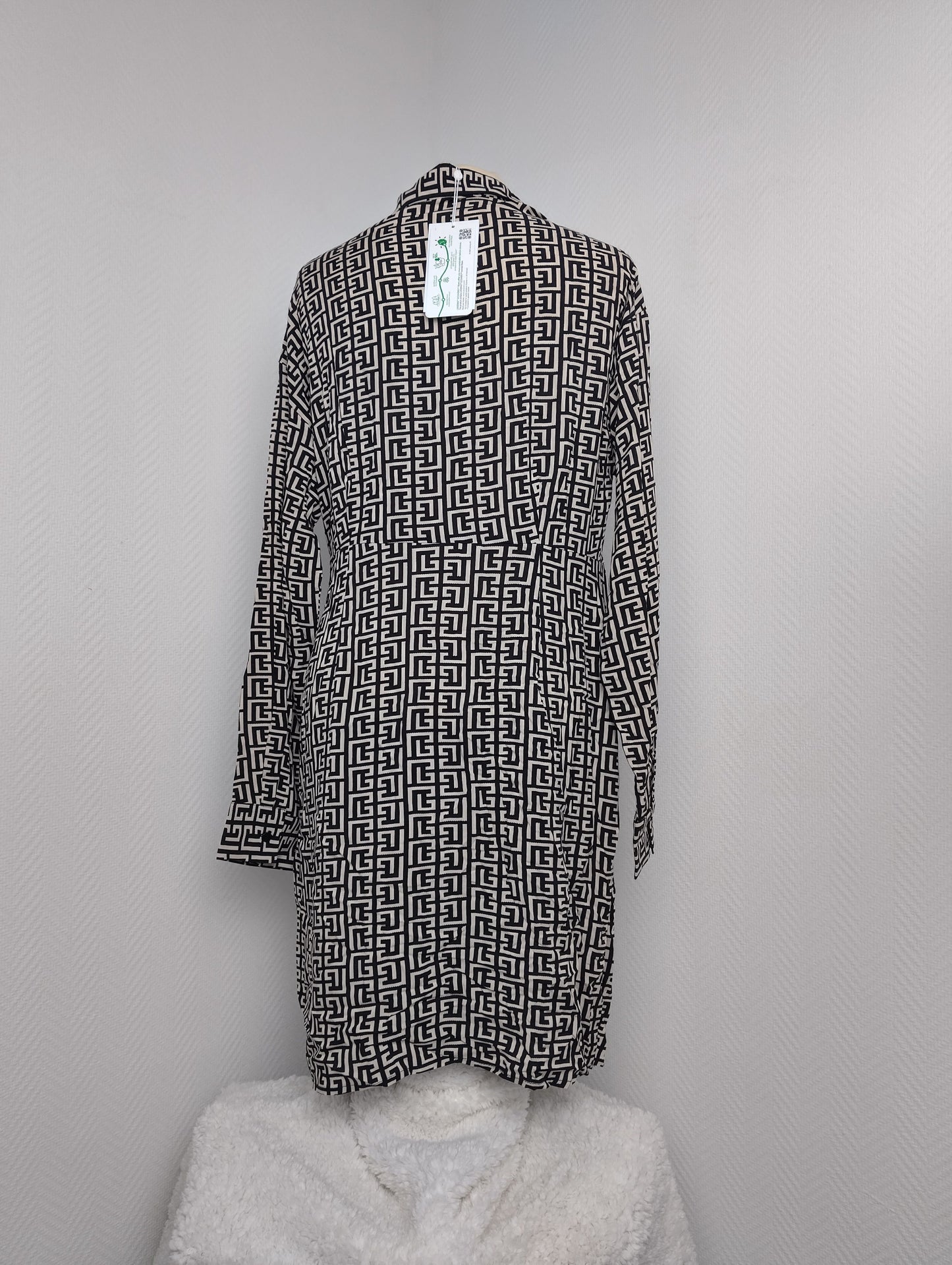 Vila Vibana Black Graphic Wrap Dress