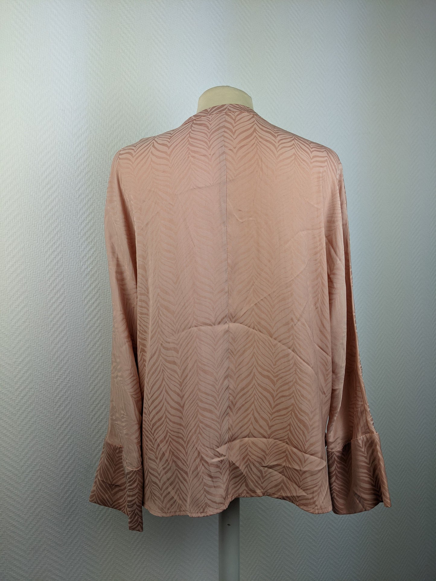 Back view of Samsøe Samsøe Café Creme Blouse
