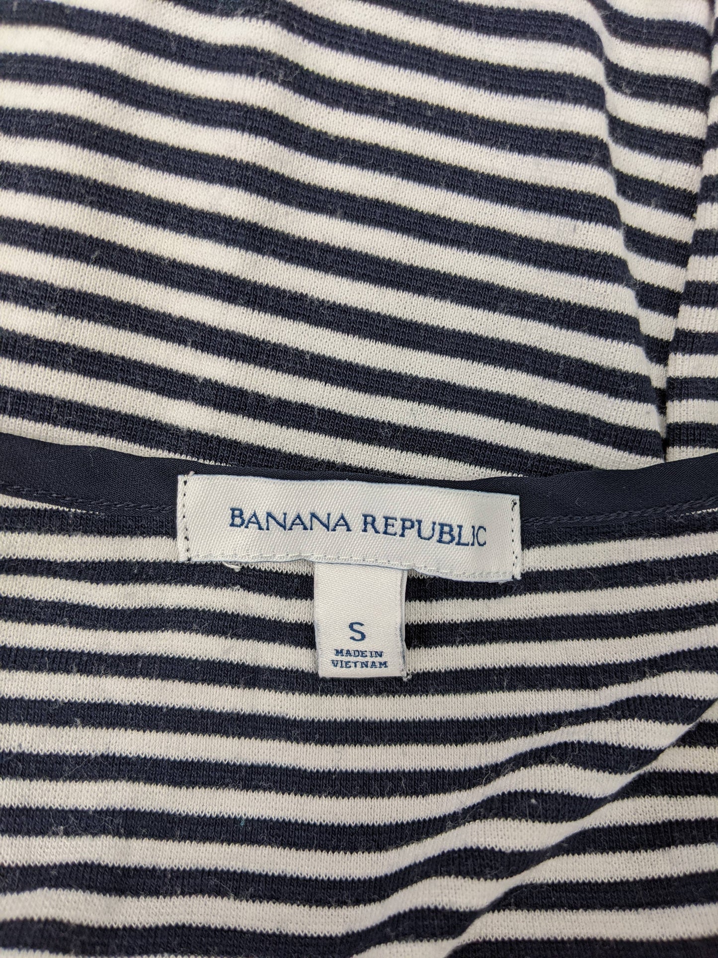 Label of Banana Republic striped tank top showing size S