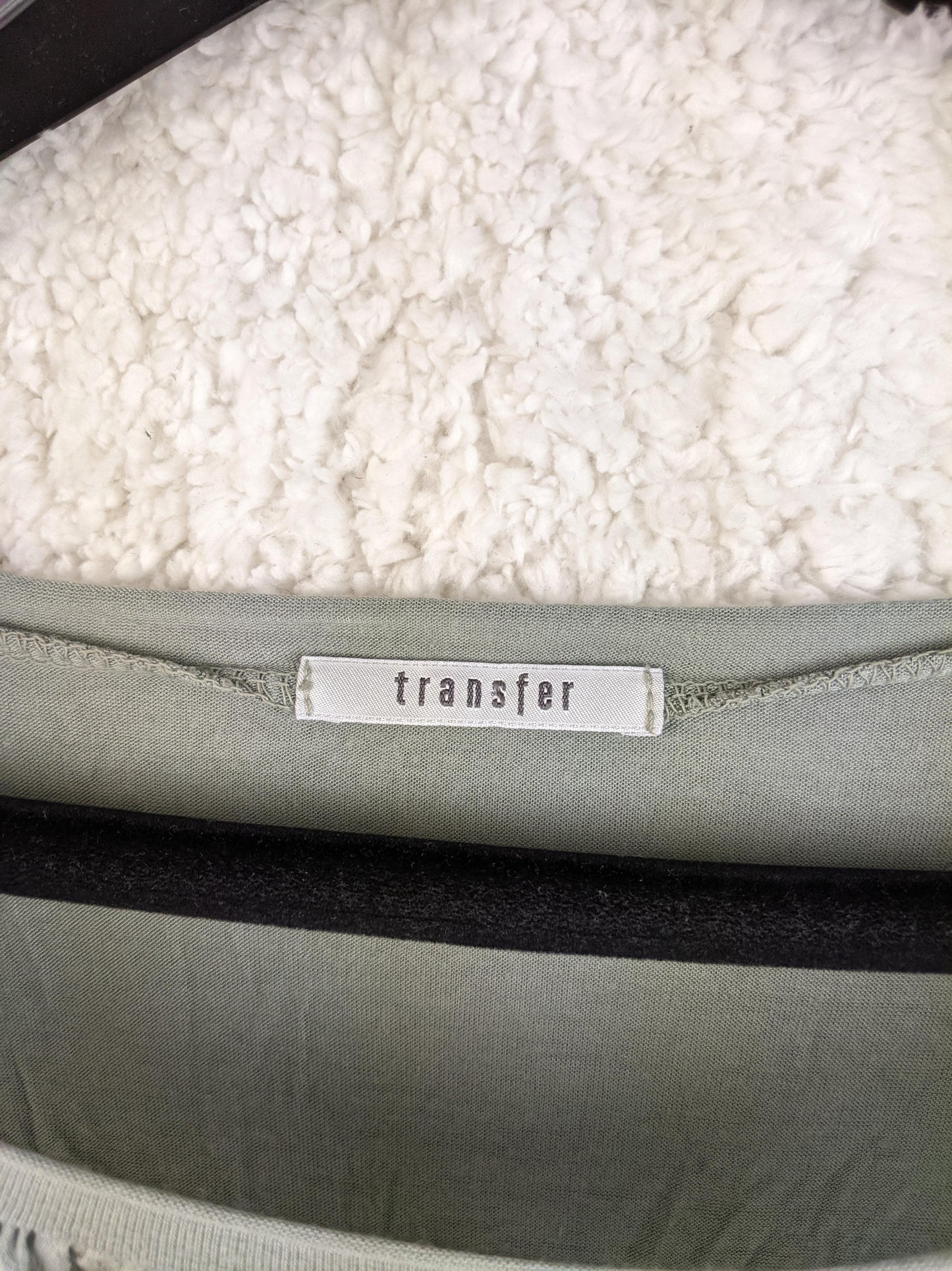 Close-up of Transfer brand label