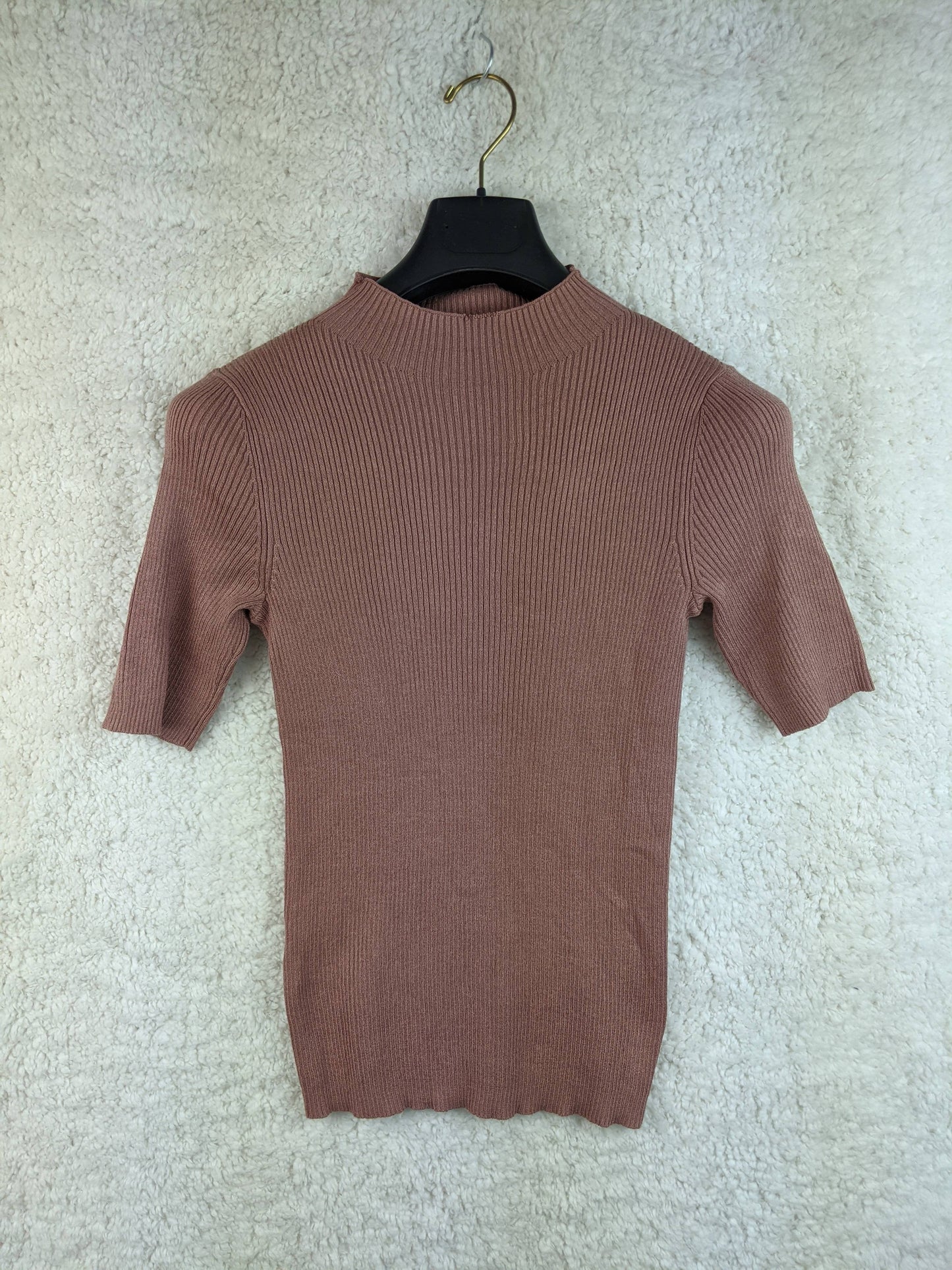 Front view of MNG ribbed mock neck top in mauve