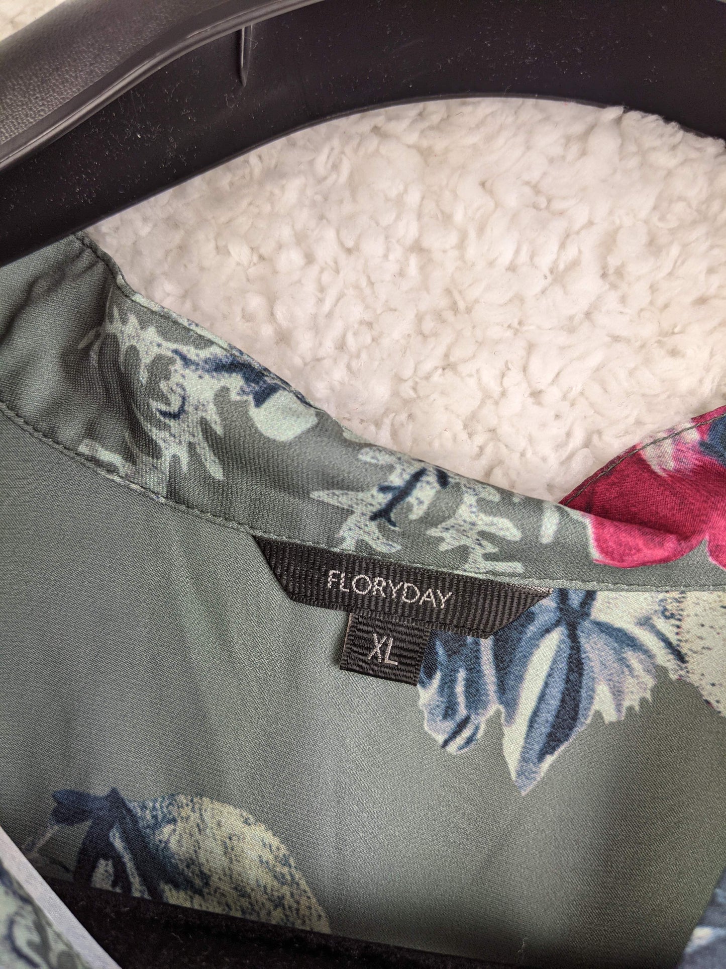 Floryday brand tag on blouse