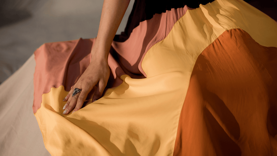The Timeless Appeal of a Second Hand Skirt: Sustainable Style at Its Best