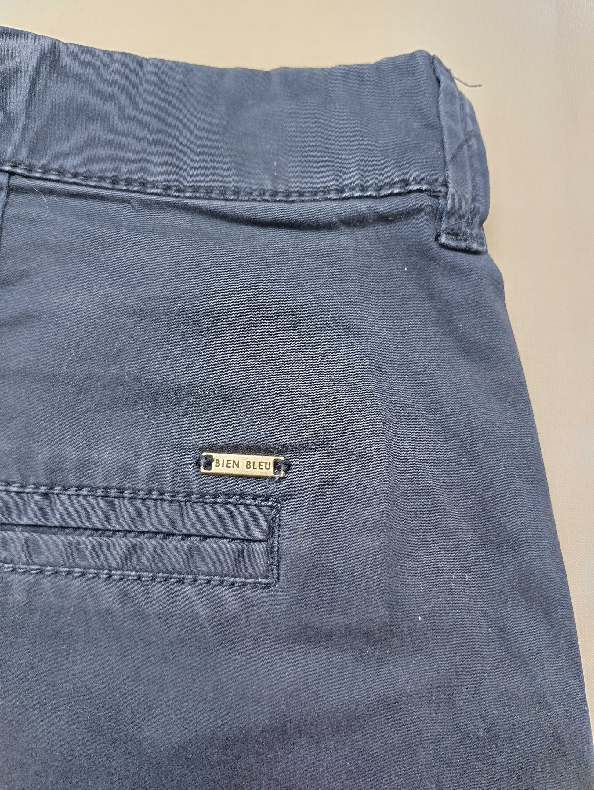 Back pocket detail of Bien Bleu Chino shorts