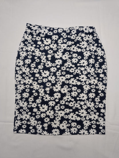 Front view of floral print pencil skirt