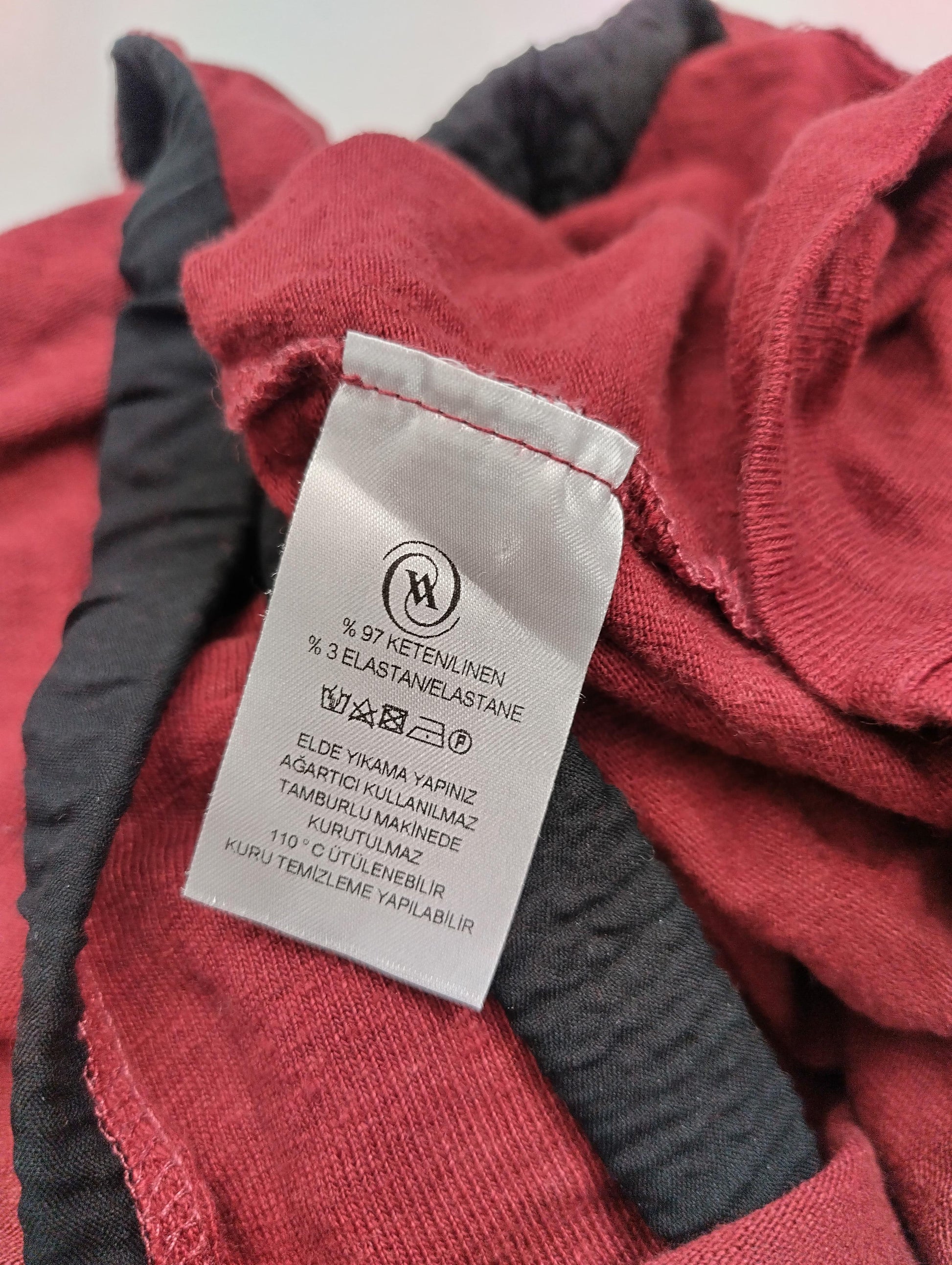 Washing instructions on shirt tag