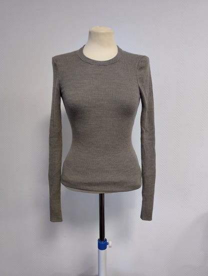 Front view of the grey ribbed sweater