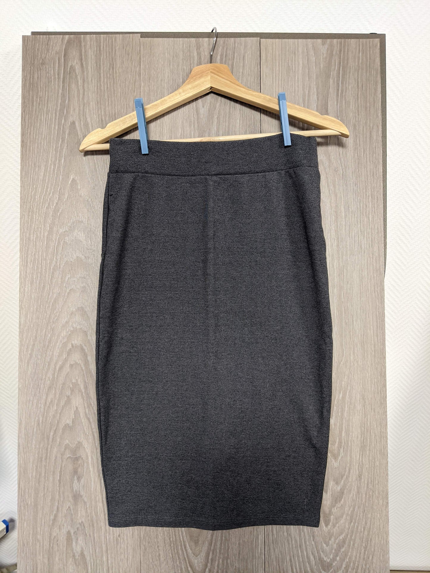 Front view of the dark gray pencil skirt