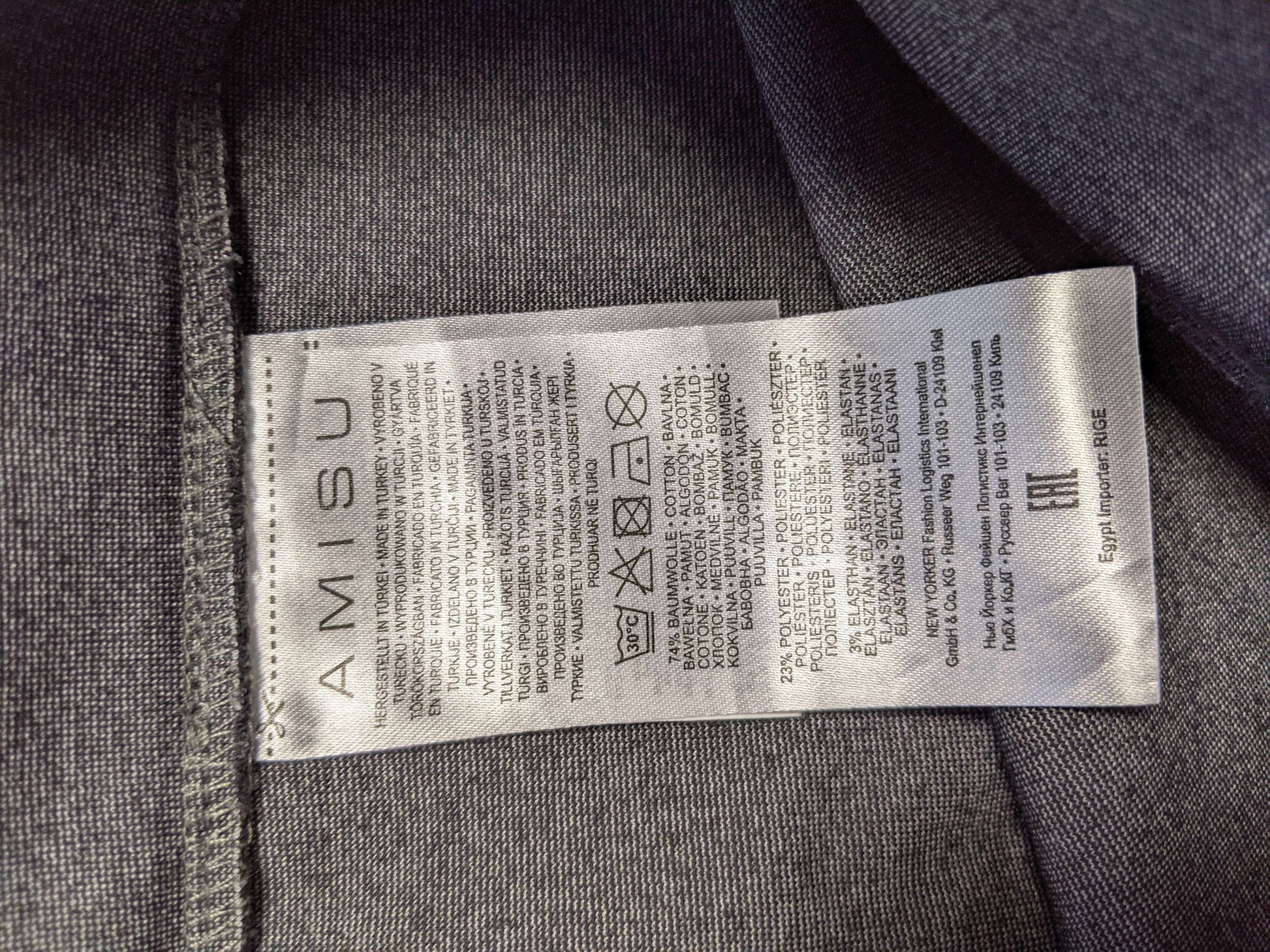 Care and size label of the skirt