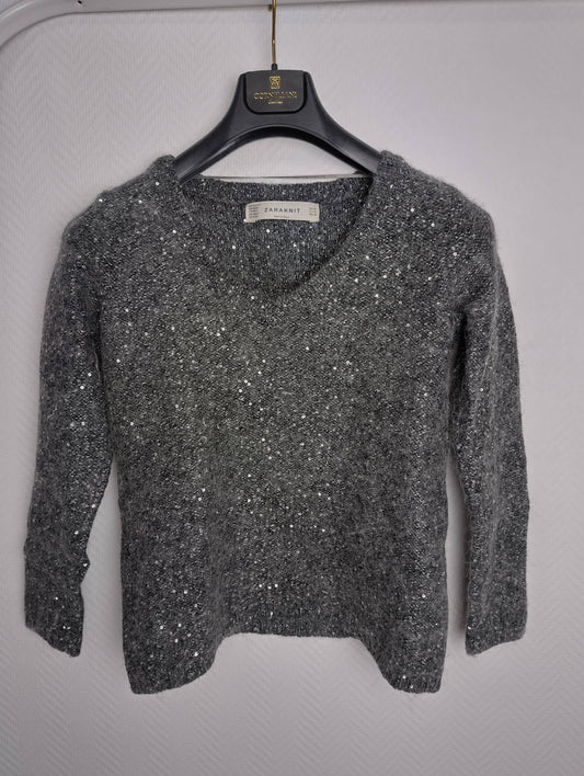 Front view of gray Zaraknit sweater