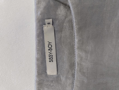 Tag of Sissy-Boy top