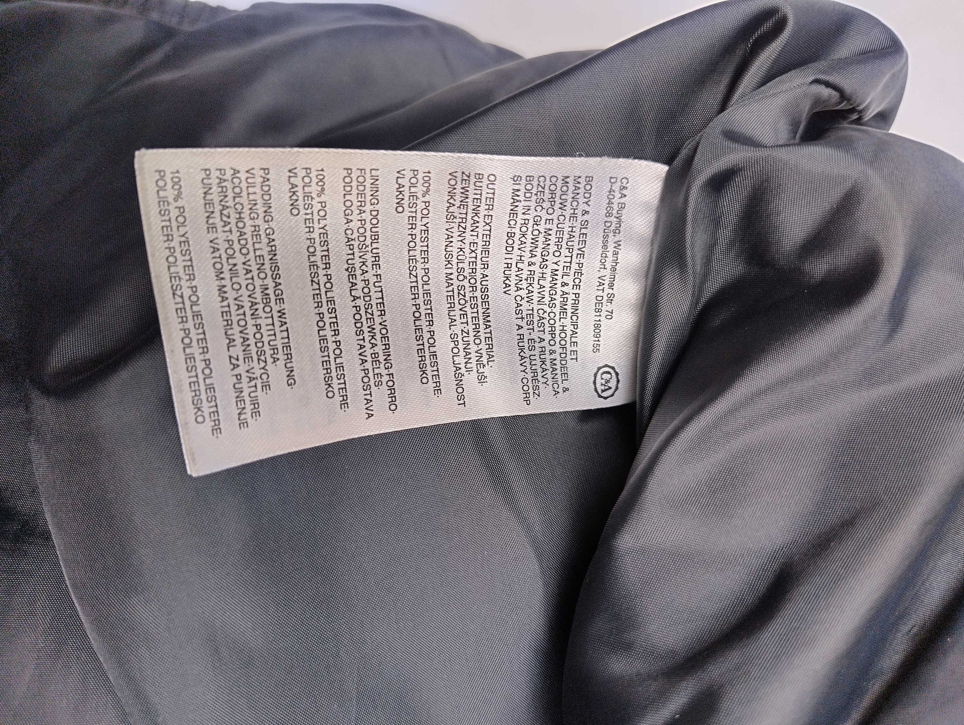 Care label of the pants