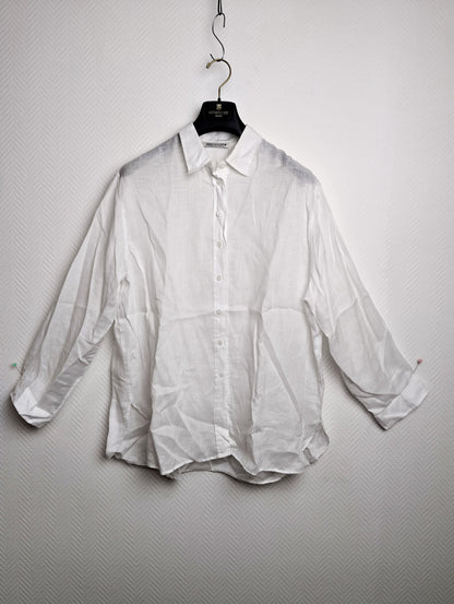 Front view of the white shirt