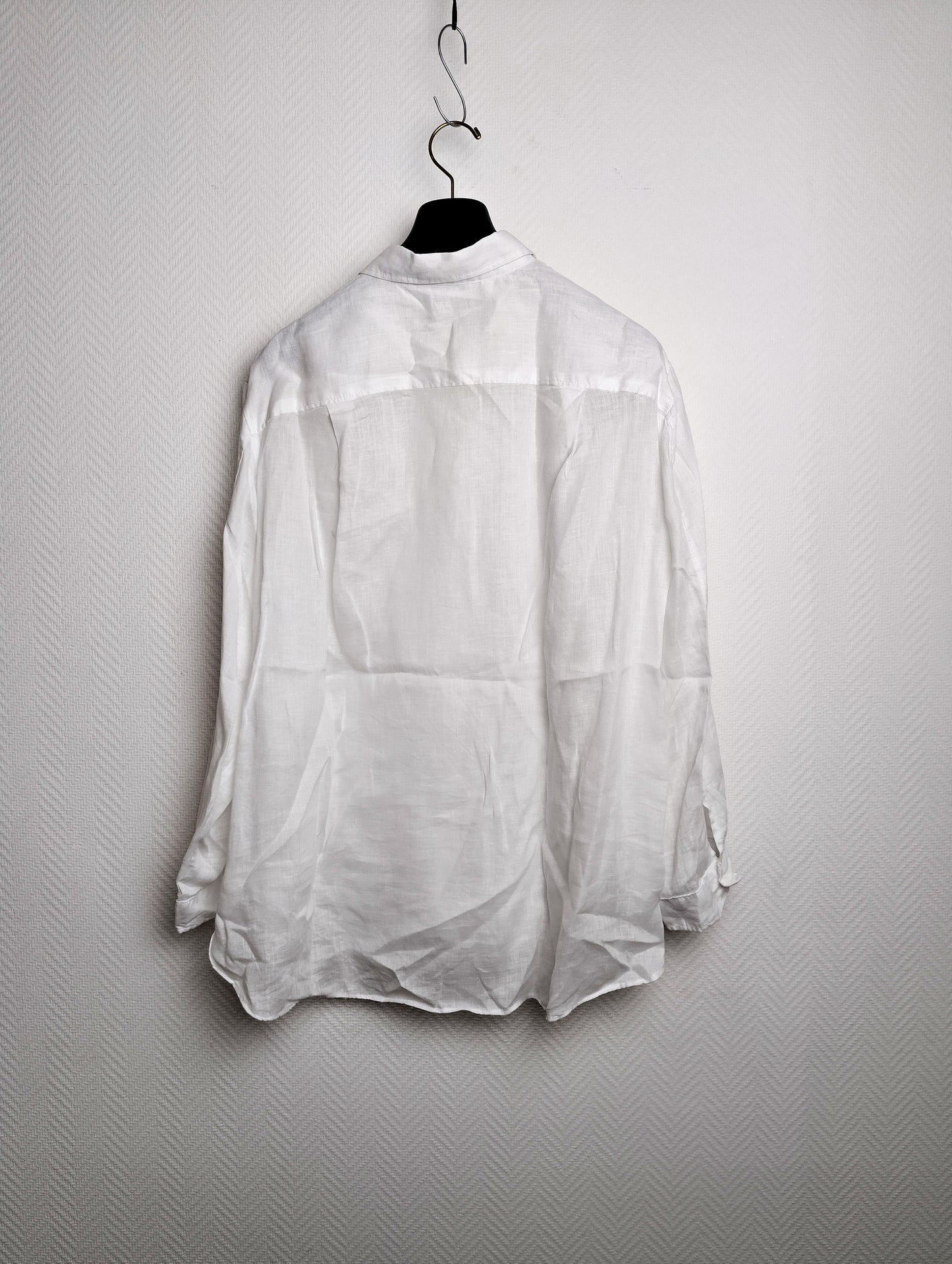 Back view of the white shirt