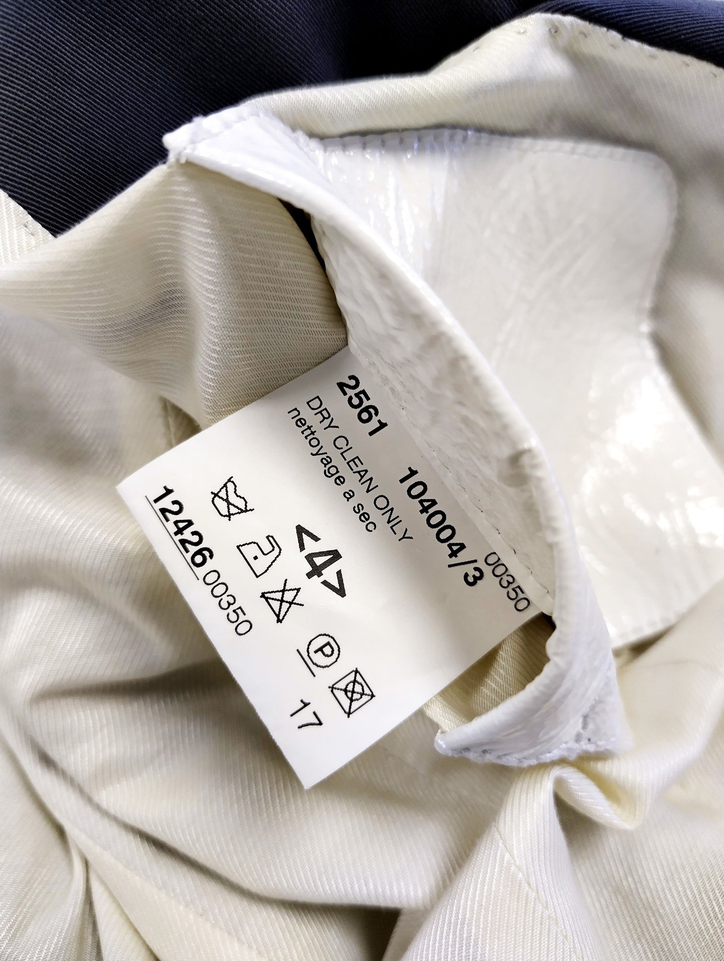 Care label inside the blazer