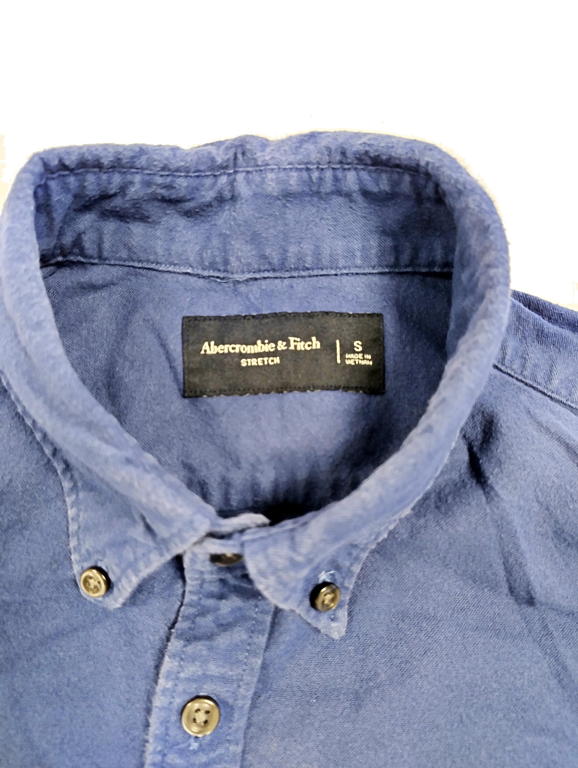 Label of the Abercrombie & Fitch shirt