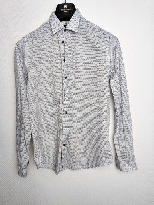 Front view of the slim fit shirt