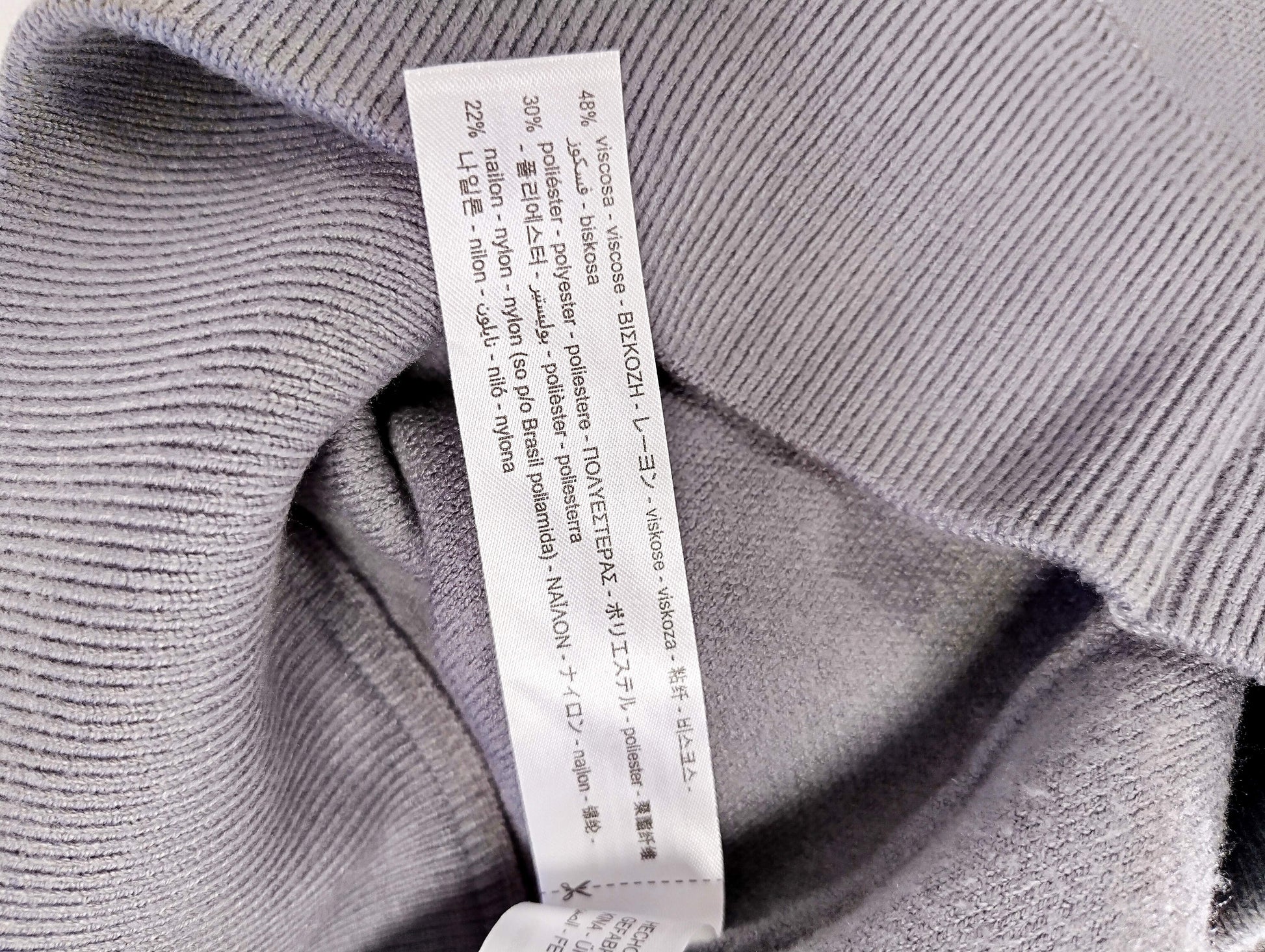 Fabric care tag of Zara sweater