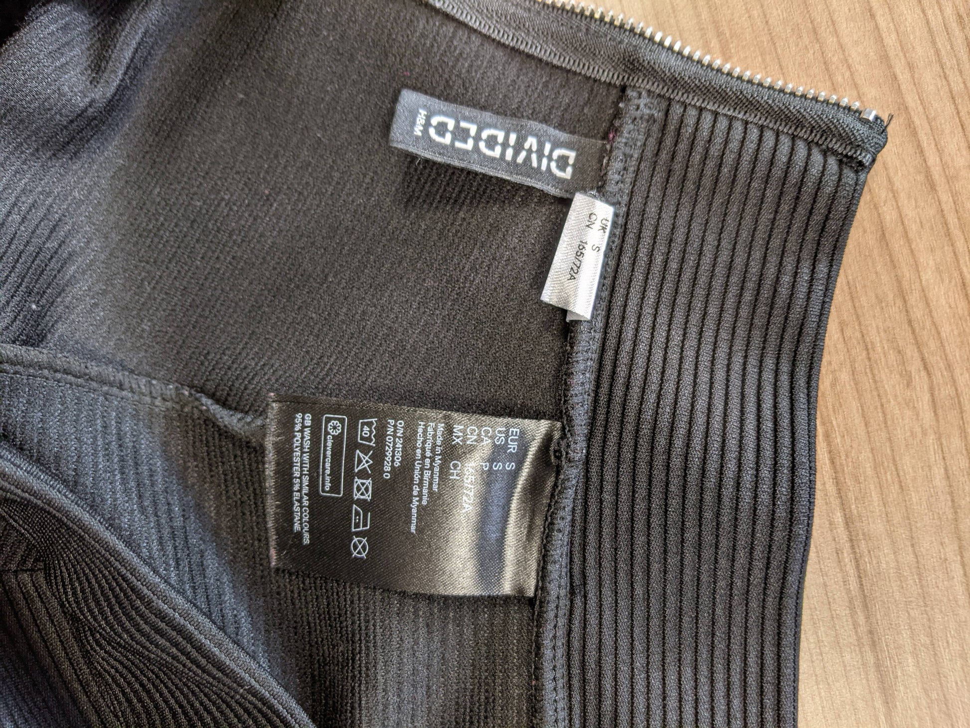 Skirt label showing size and materials