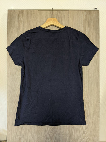 Back view of the black t-shirt