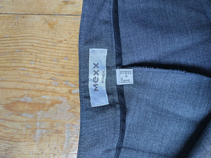 Close-up of Mexx label on the pants