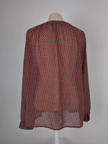 Back view of Vero Moda red patterned blouse