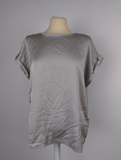 Front view of gray blouse