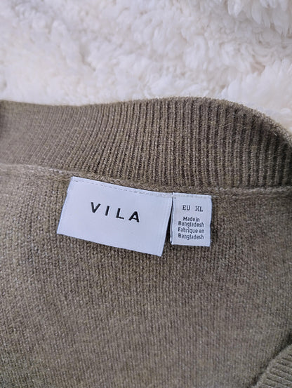 Label showing 'Vila' and size EU XL