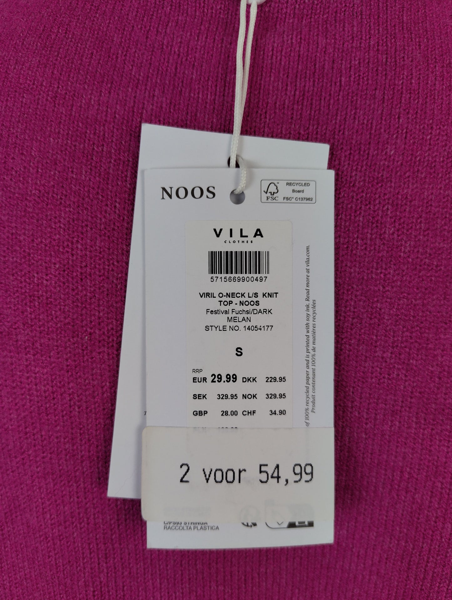Close-up of Vila product tag