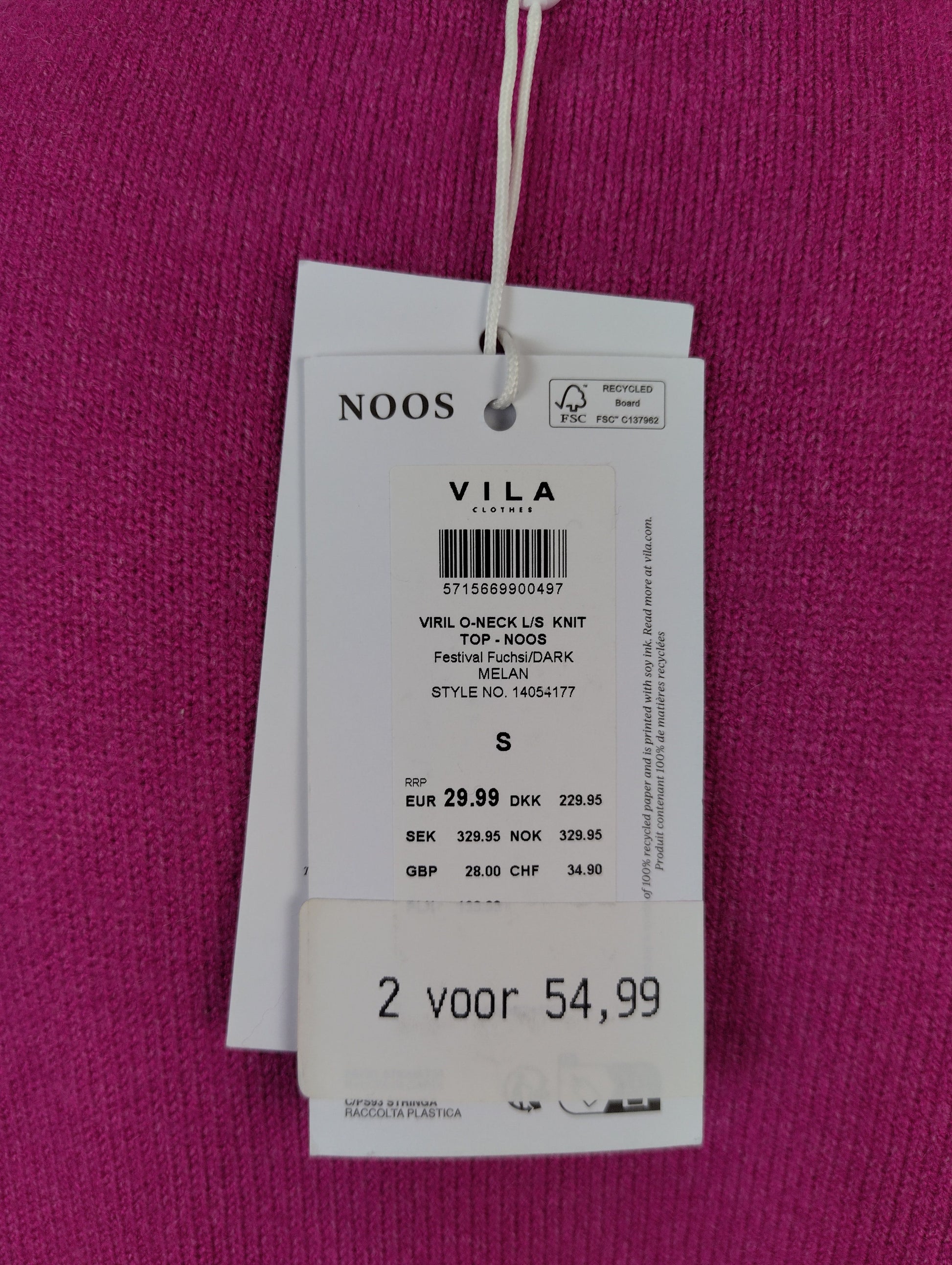 Close-up of Vila product tag
