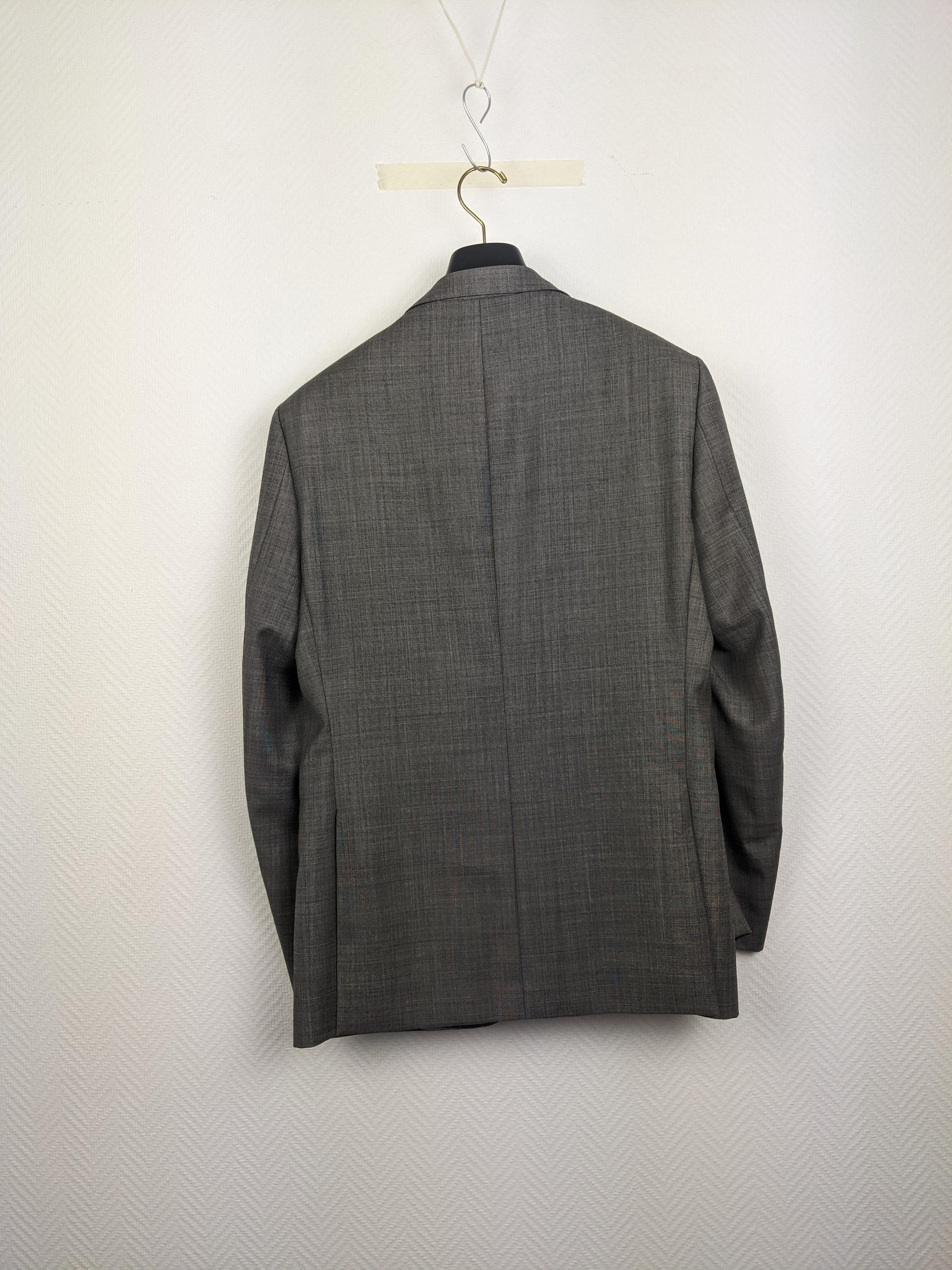 Back view of Gentiluomo grey textured blazer