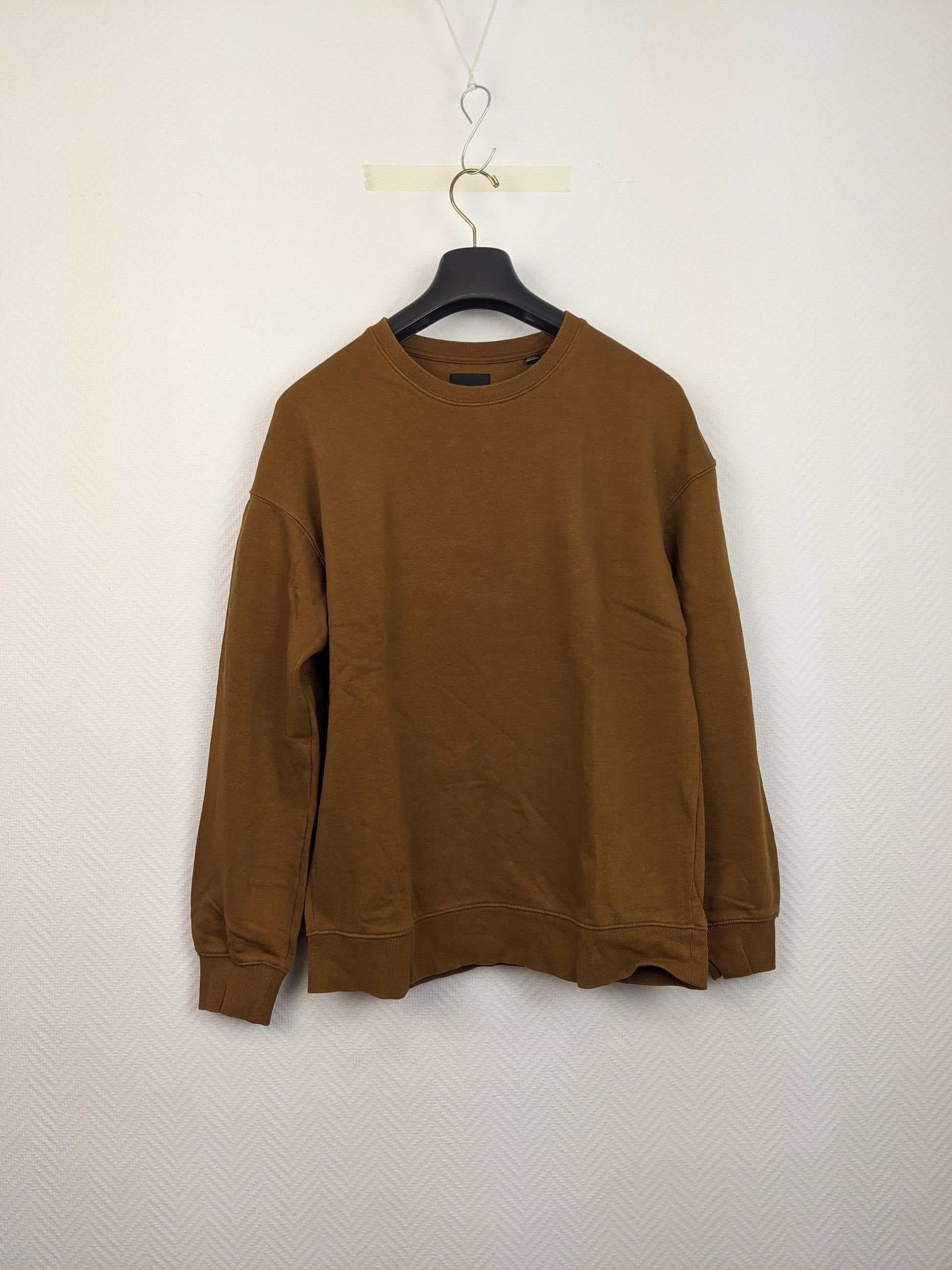 Front view of brown sweatshirt