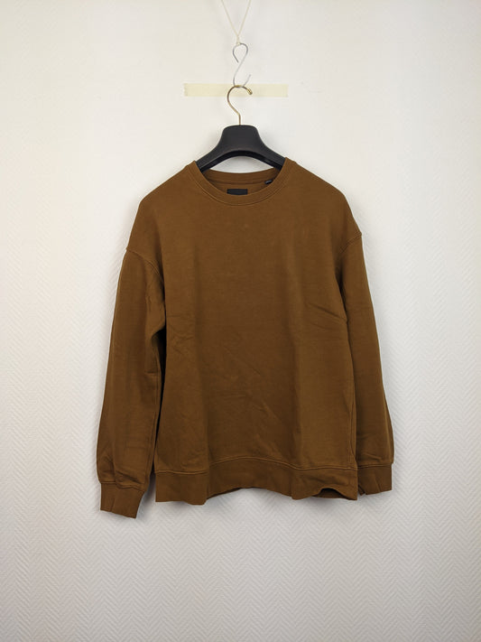 Front view of brown sweatshirt