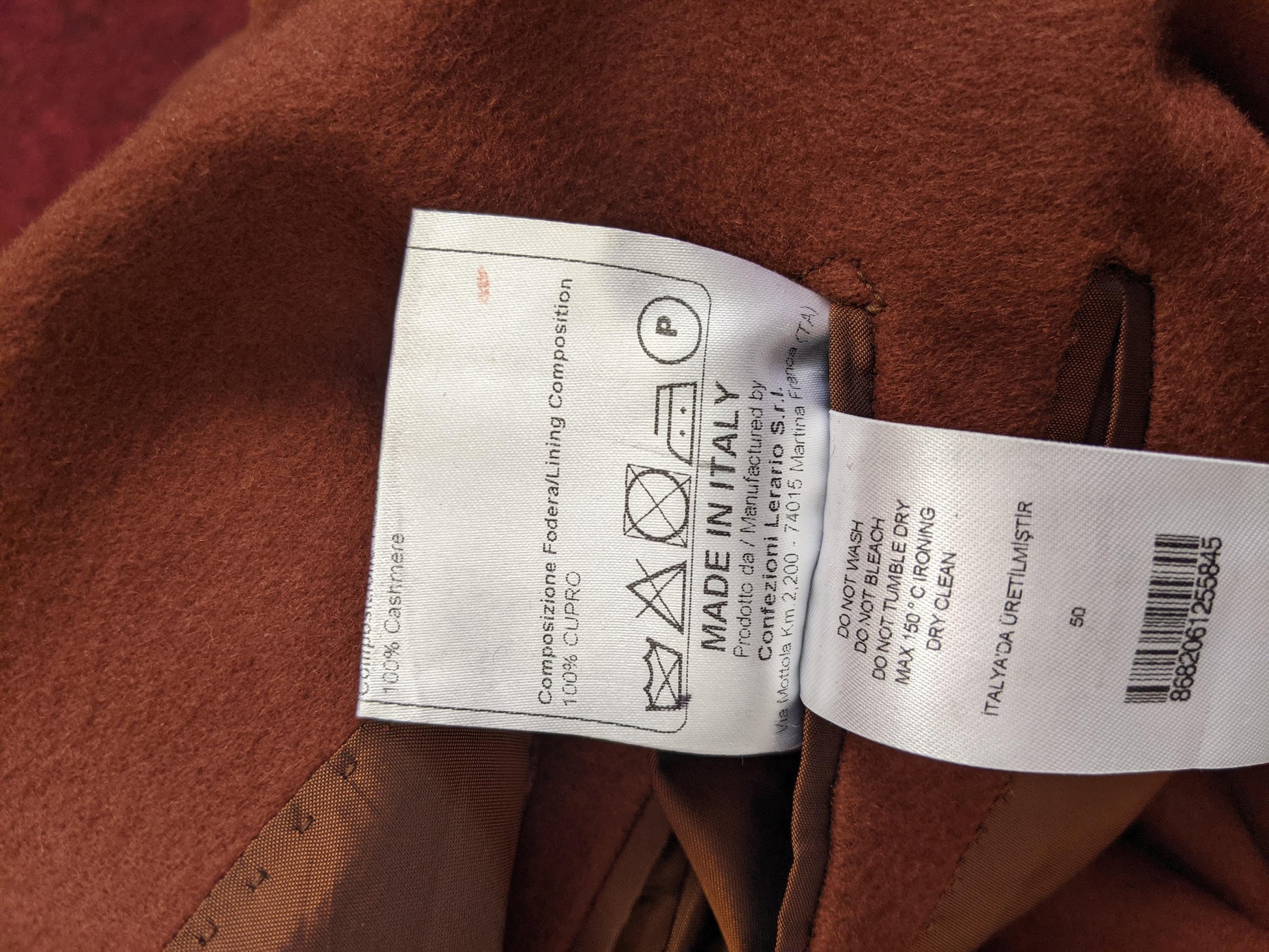Material and care tag of Vakko by Tagliatore blazer
