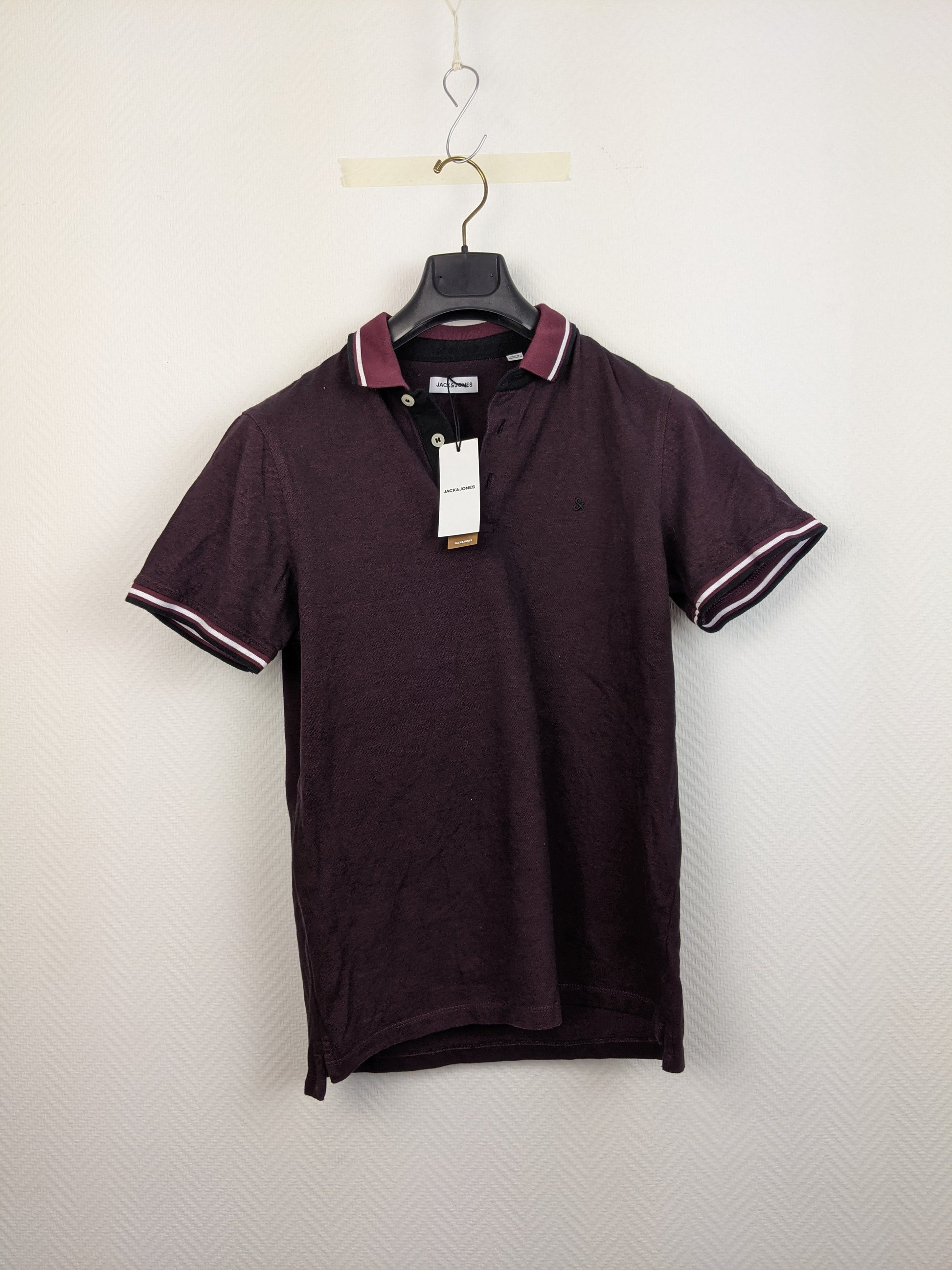 Front view of Jack & Jones maroon polo shirt