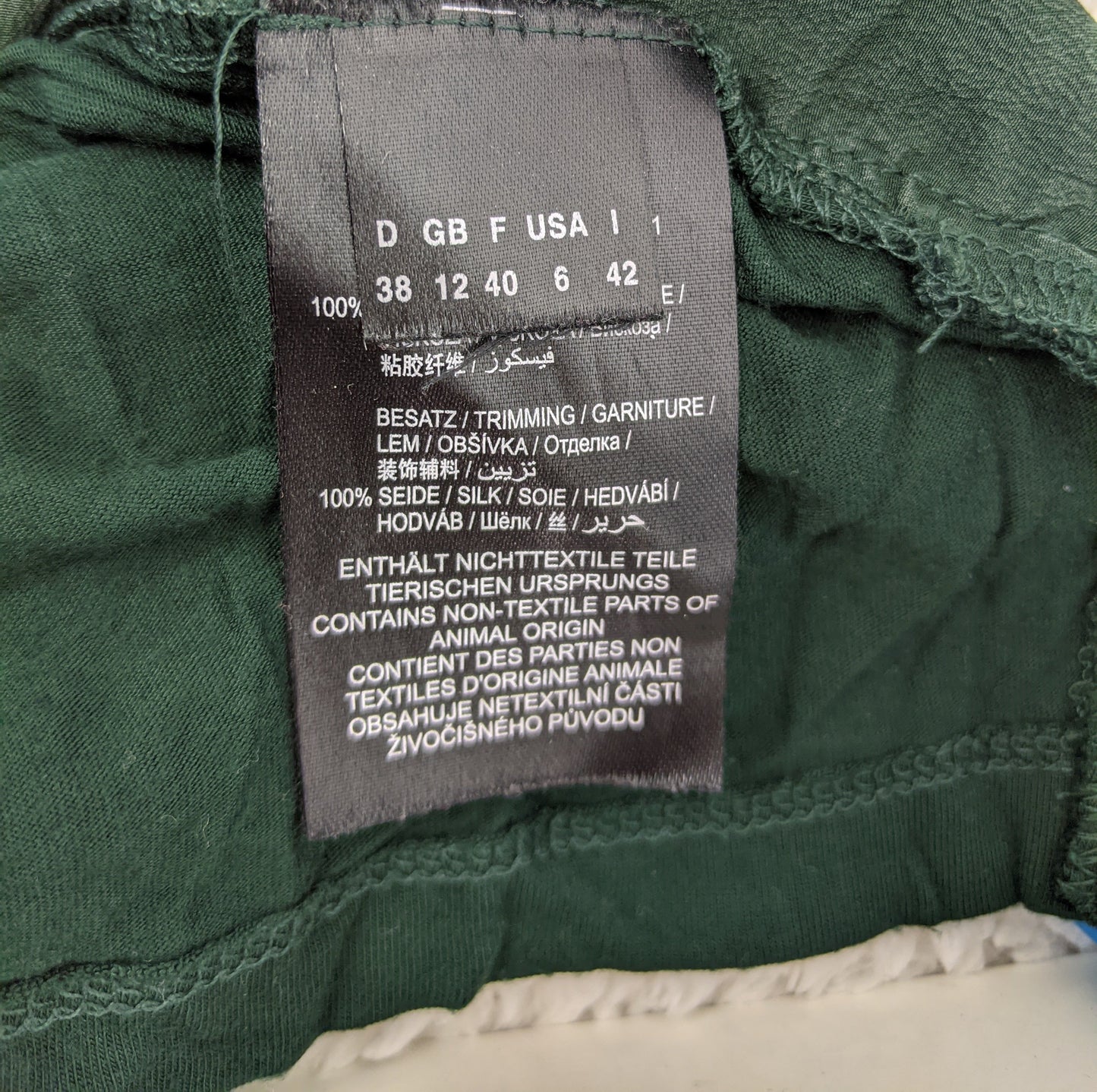 Size and material tag of the blouse