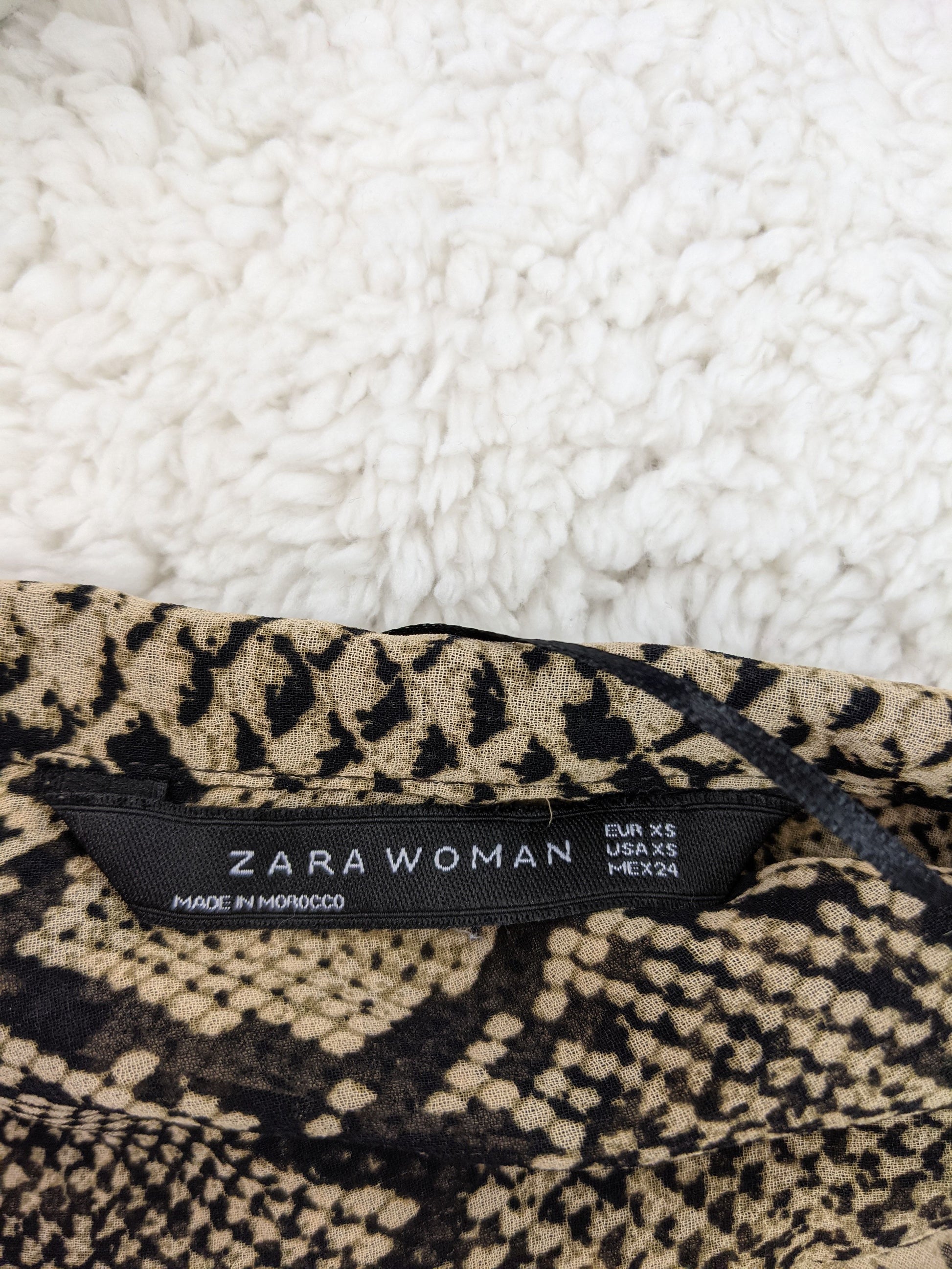 Label showing size and brand information