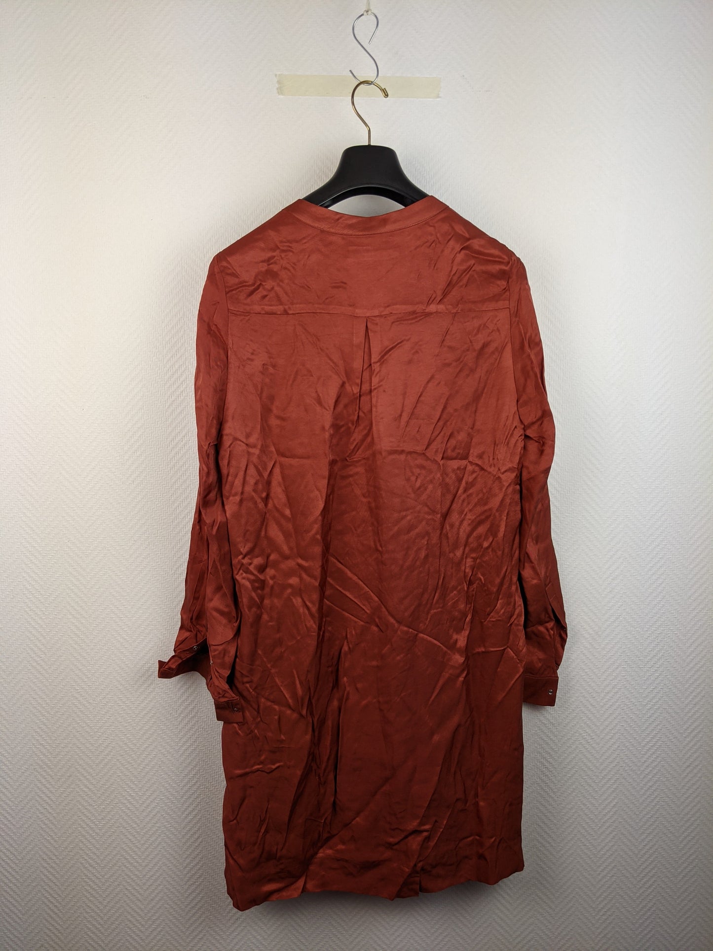 Back view of Vanilia intense blush tunic dress