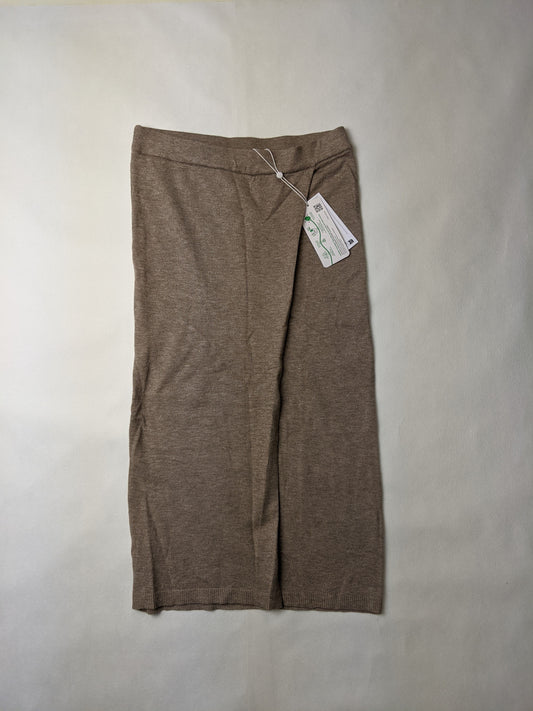 Taupe knit midi skirt with tags
