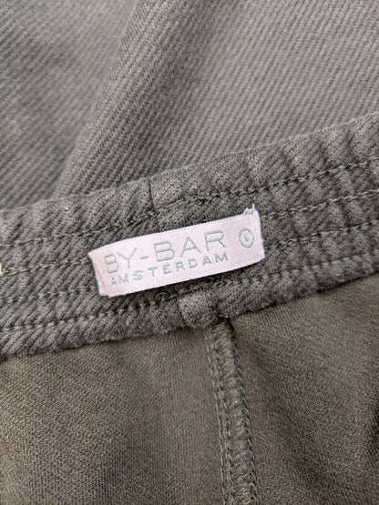 Close-up of By-Bar Amsterdam label