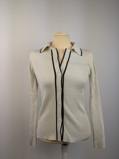 Front view of MNG white ribbed button-down top