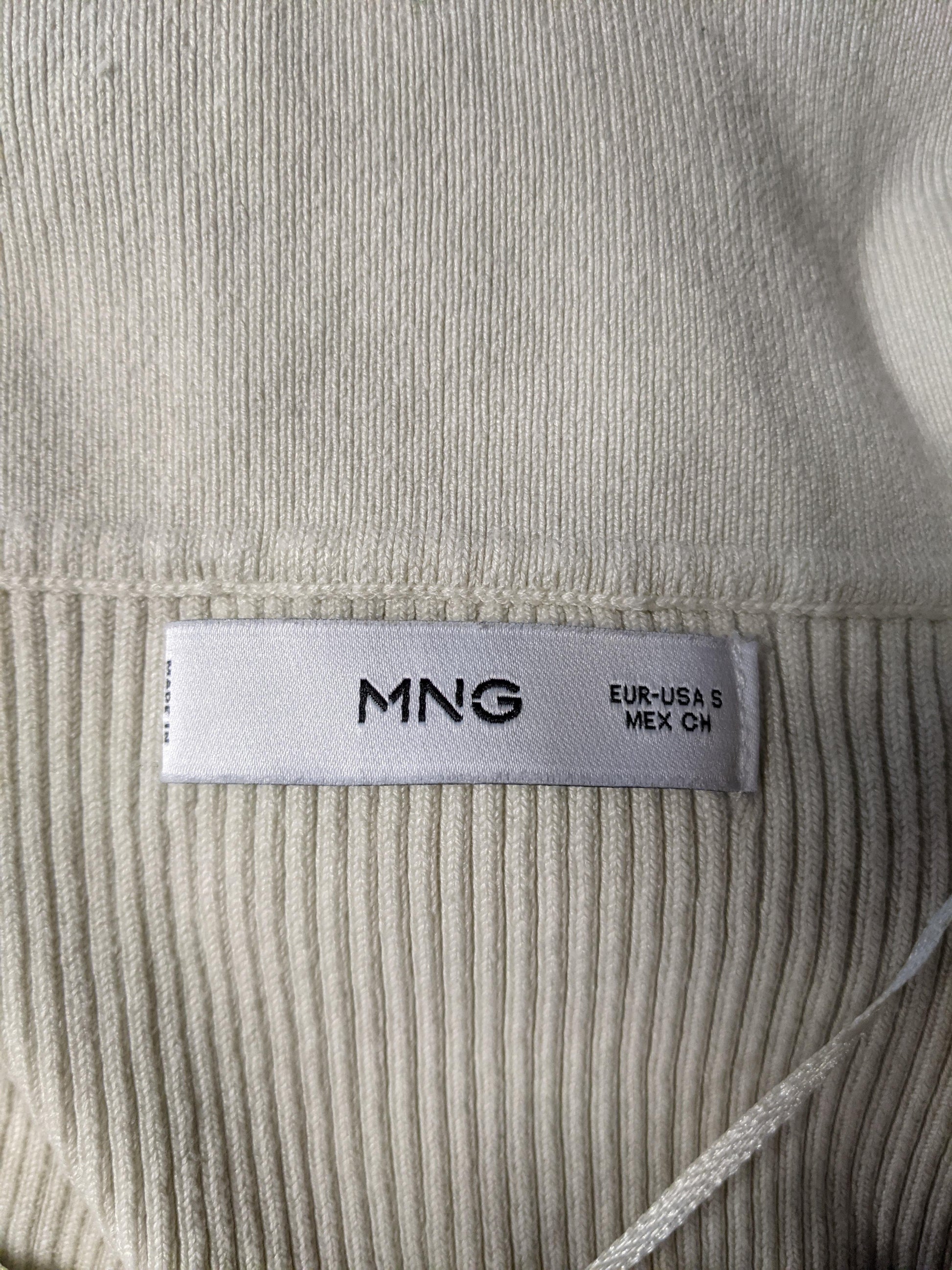 Label of MNG white ribbed button-down top showing size S