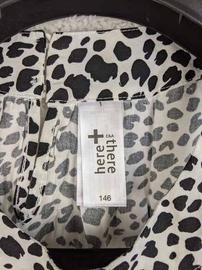 Label showing C&A brand and size 146