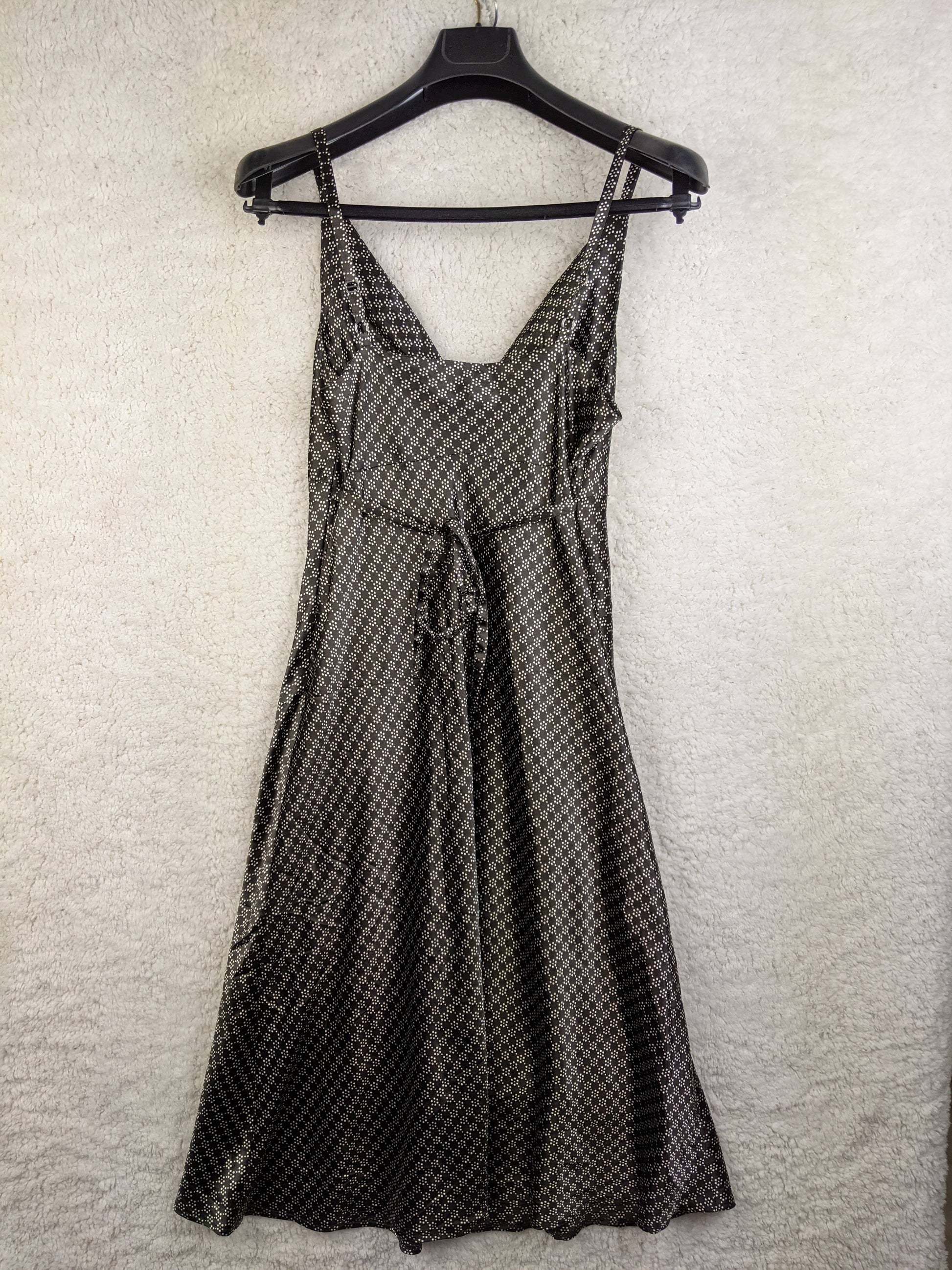 Back view of the Savannah black and gray patterned dress