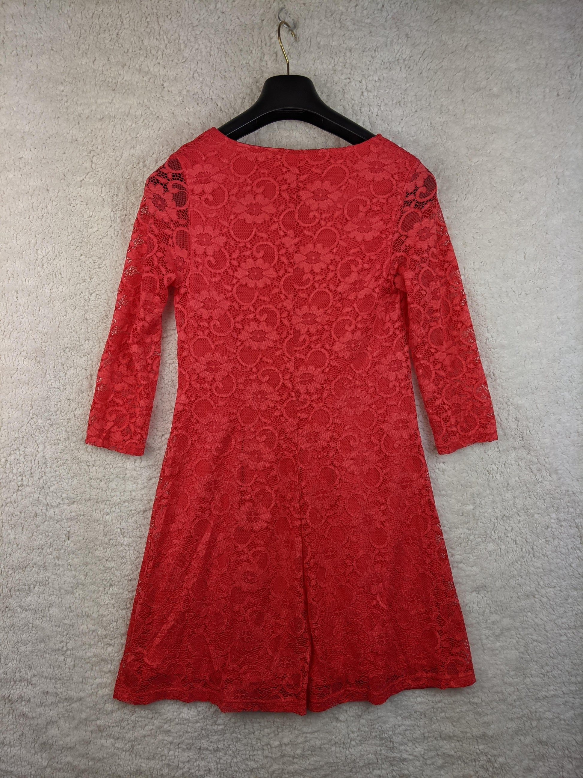 Back view of red lace dress