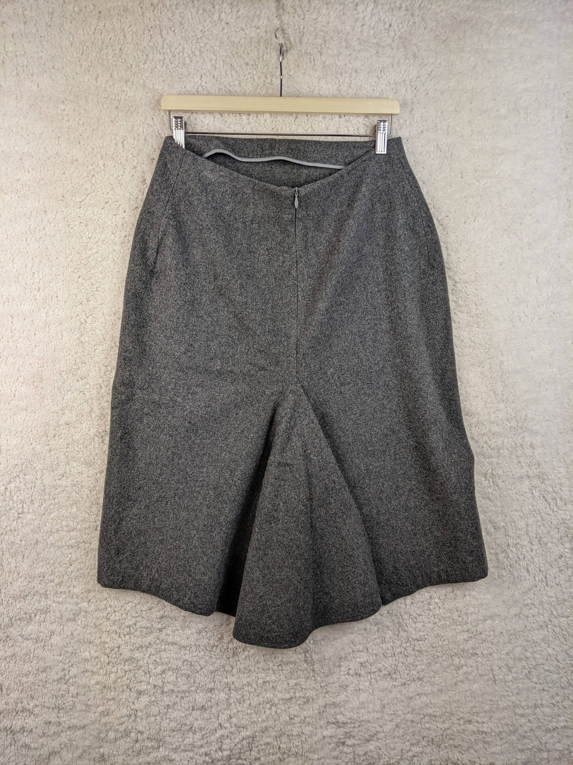 Back view of grey wool skirt with zipper